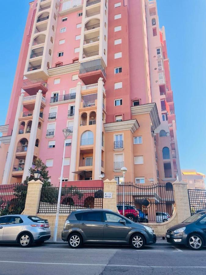 Beach Apartament In Torrevieja Luaran gambar