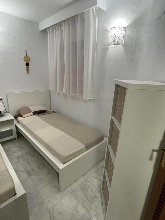 Beach Apartament In Torrevieja Luaran gambar